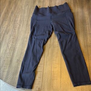 Athleta Salutation Stash Pocket 7/8 Black Ribbed Leggings